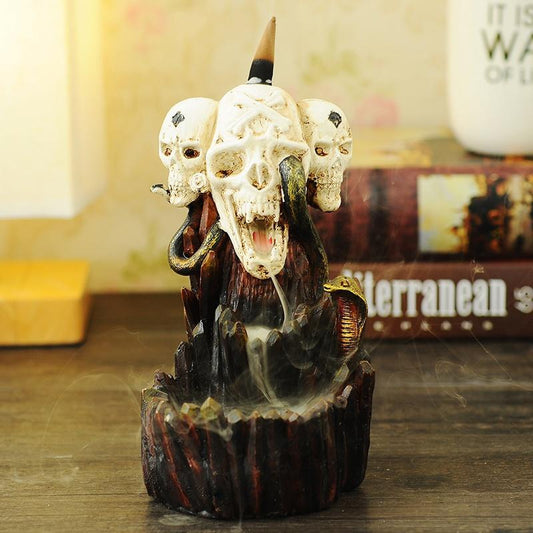 2020 New design Skull Backfolw Incense Burner Fashion Halloween Gift Retro Incense Holder Home Décor Home Air Freshener for Yoga and Reading