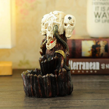 2020  New design Skull Backfolw Incense Burner Fashion Halloween Gift Retro Incense Holder Home Décor Home Air Freshener for Yoga and Reading