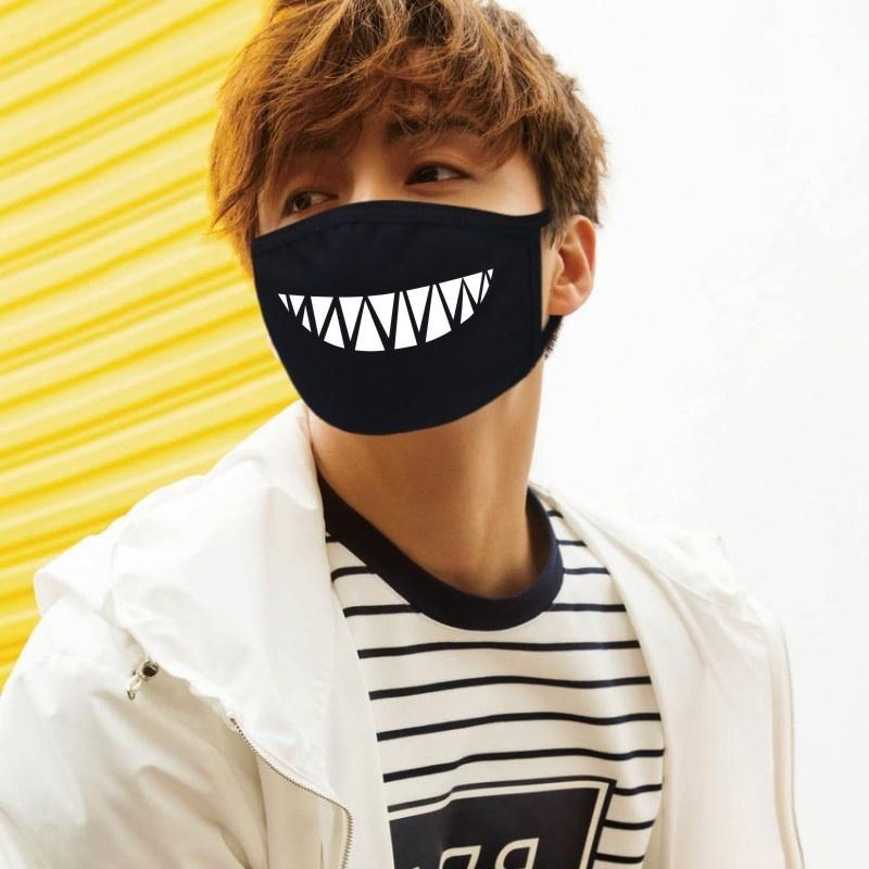 Unisex Dust-Proof Cotton Face Masks Windproof Black Mask Cartoon Printed Half Face Mouth Muffle
